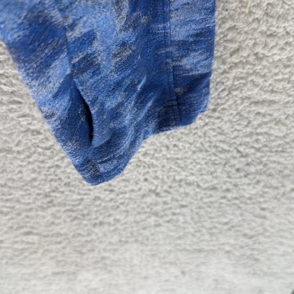 Lululemon Blue camouflage quarter zip mens XXL Pullover fleece shirt thumb holes - Picture 5 of 15